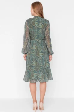 Vestido con volantes