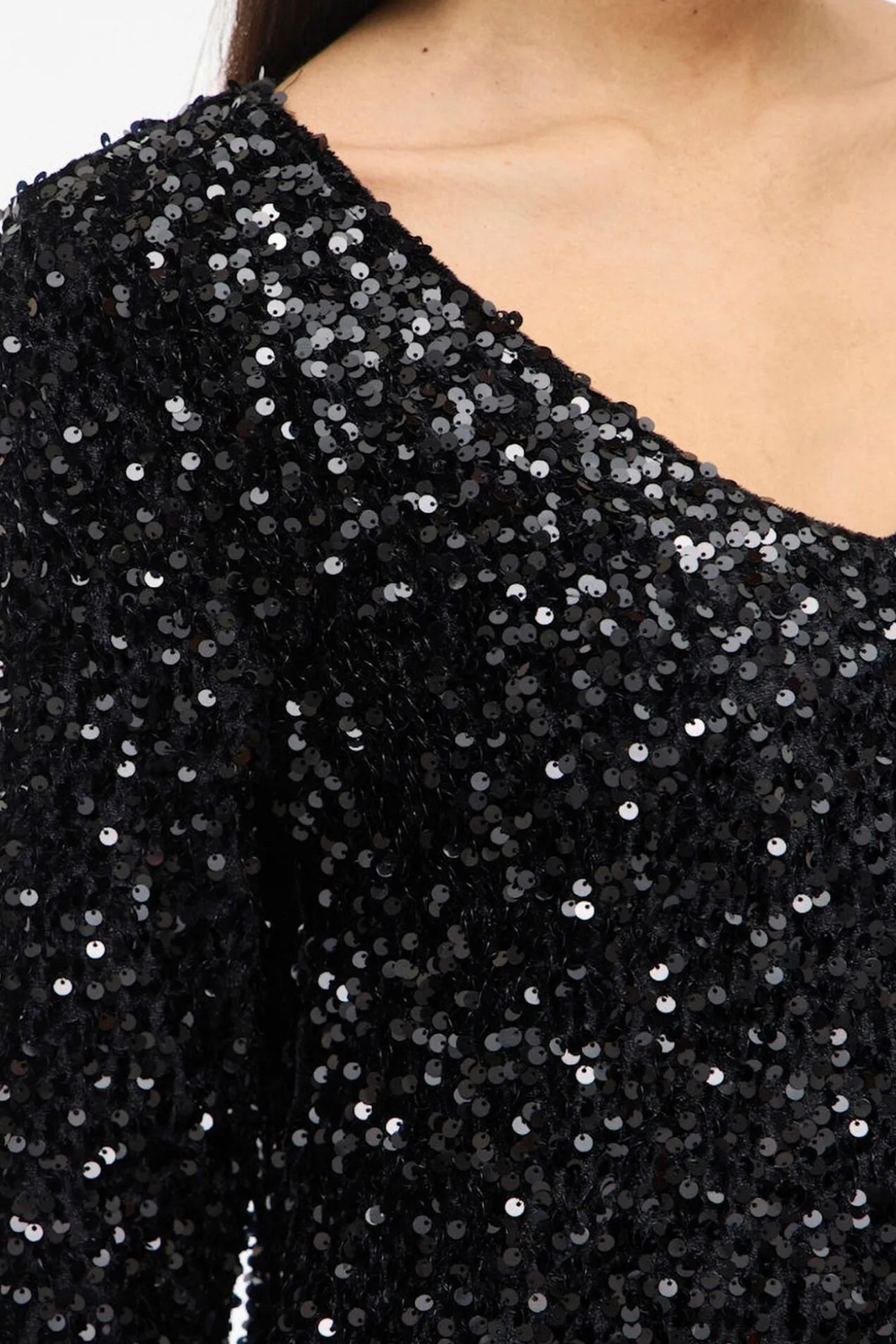 Vestido corto con lentejuelas