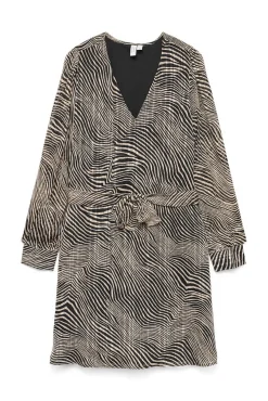 Vestido corto de manga larga