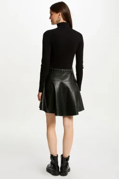 Vestido corto de patinadora