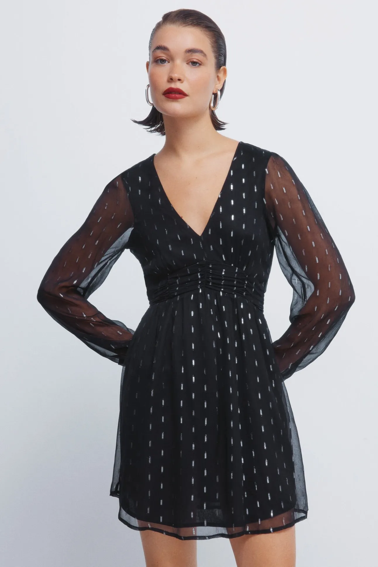 Vestido corto detalles lurex