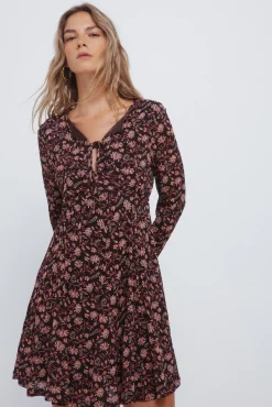 Vestido corto escote lazos estampado