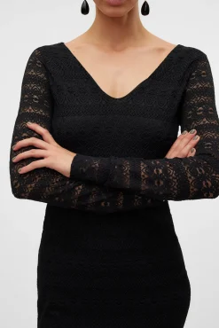 Vestido corto manga larga