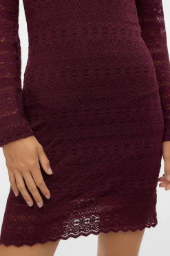 Vestido corto manga larga