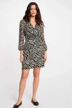 Vestido cruzado estampado