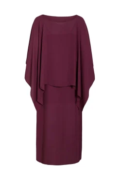 Vestido de gasa con capa