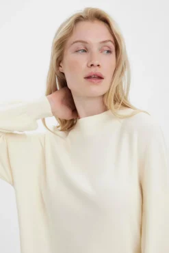 Vestido de punto corto manga larga