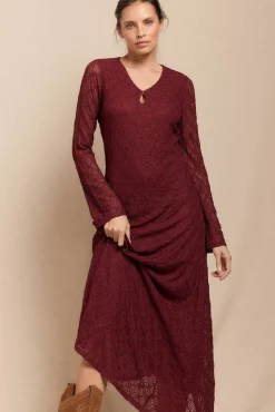 Vestido encaje manga larga