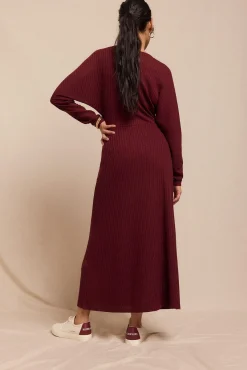 Vestido estructura manga murciélago