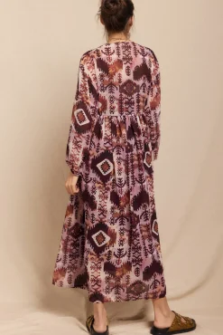 Vestido fluido estampado bordado