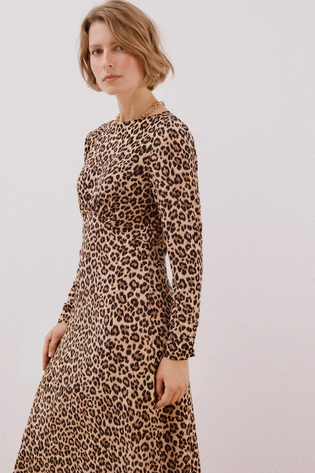 Vestido frunce pecho