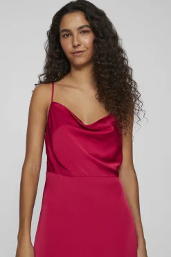 Vestido largo satinado escote drapeado