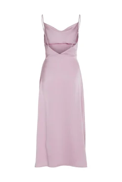 Vestido largo satinado escote drapeado