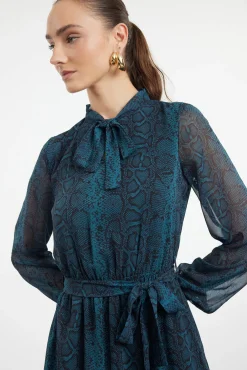 Vestido midi con lazo