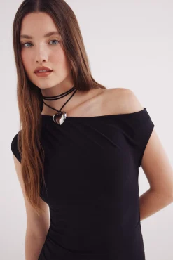 Vestido midi escote asimétrico