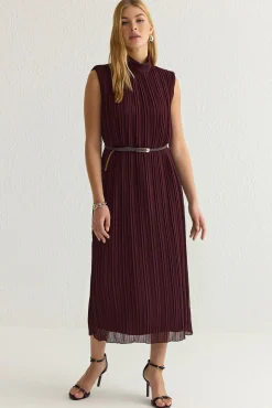 Vestido midi plisado