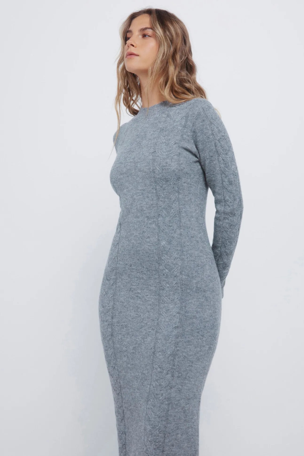 Vestido midi punto cable knit