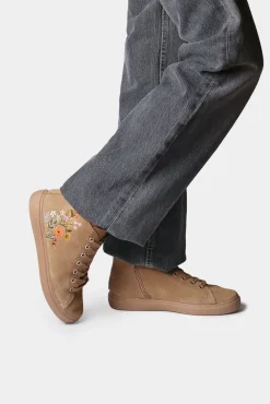 Zapatilla abotinadabcon detalles florales