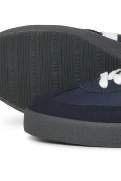 Zapatilla deportiva retro