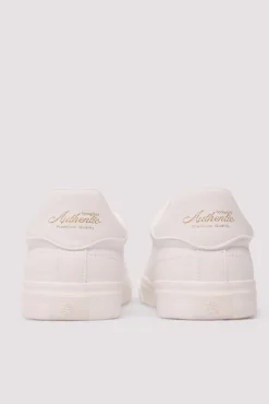 Zapatilla monocolor básica