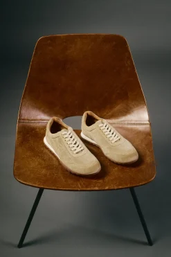 Zapatilla piel serraje