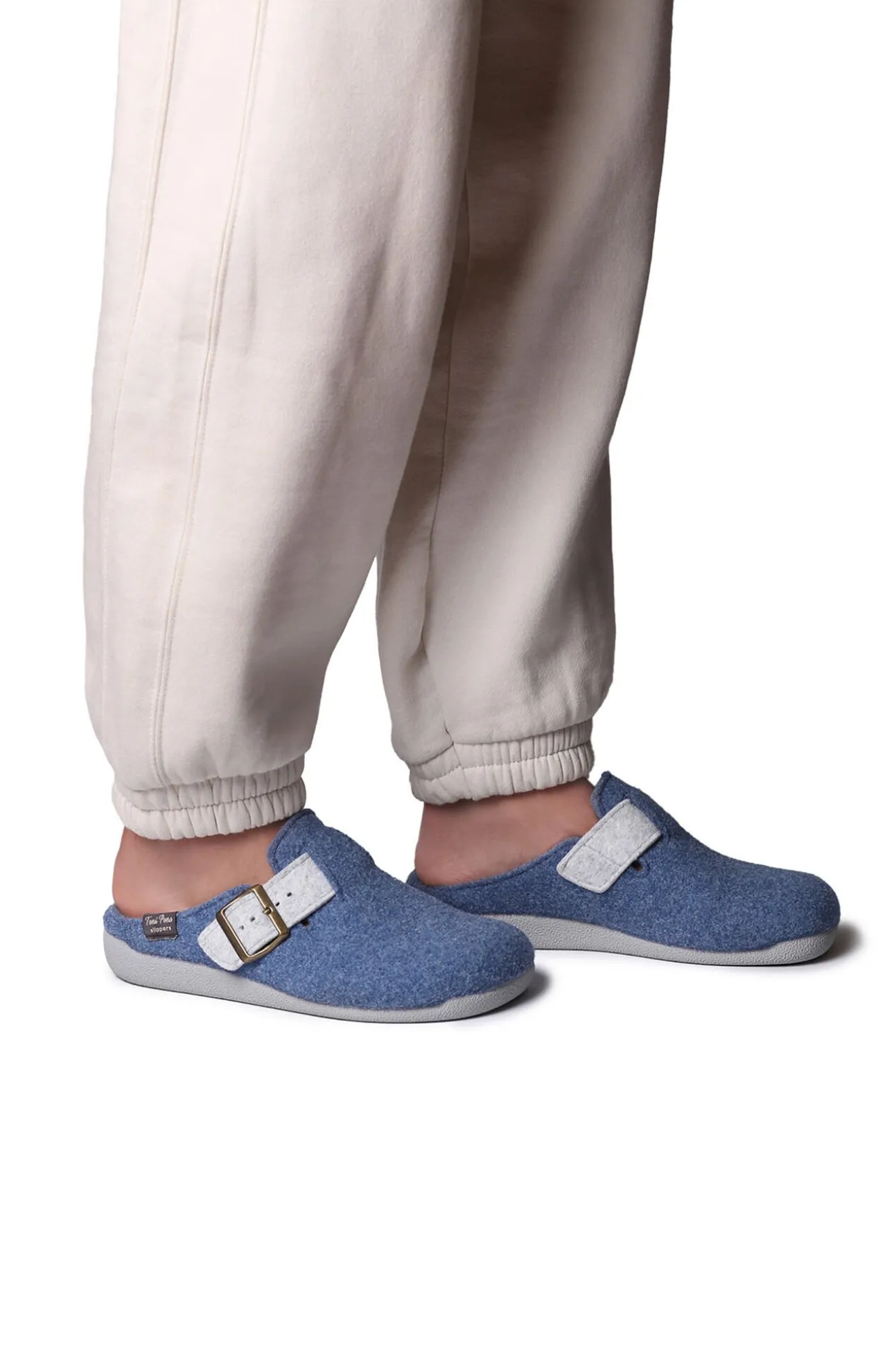 Zapatilla Tipo Zueco Para Mujer En Fieltro