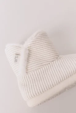 Zapatillas casa bota canalé blanco lurex