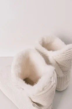 Zapatillas casa bota canalé blanco lurex