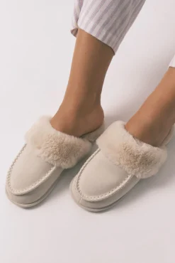 Zapatillas casa pelo sintético beige