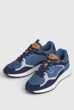 Zapatillas Con Detalles En Ante