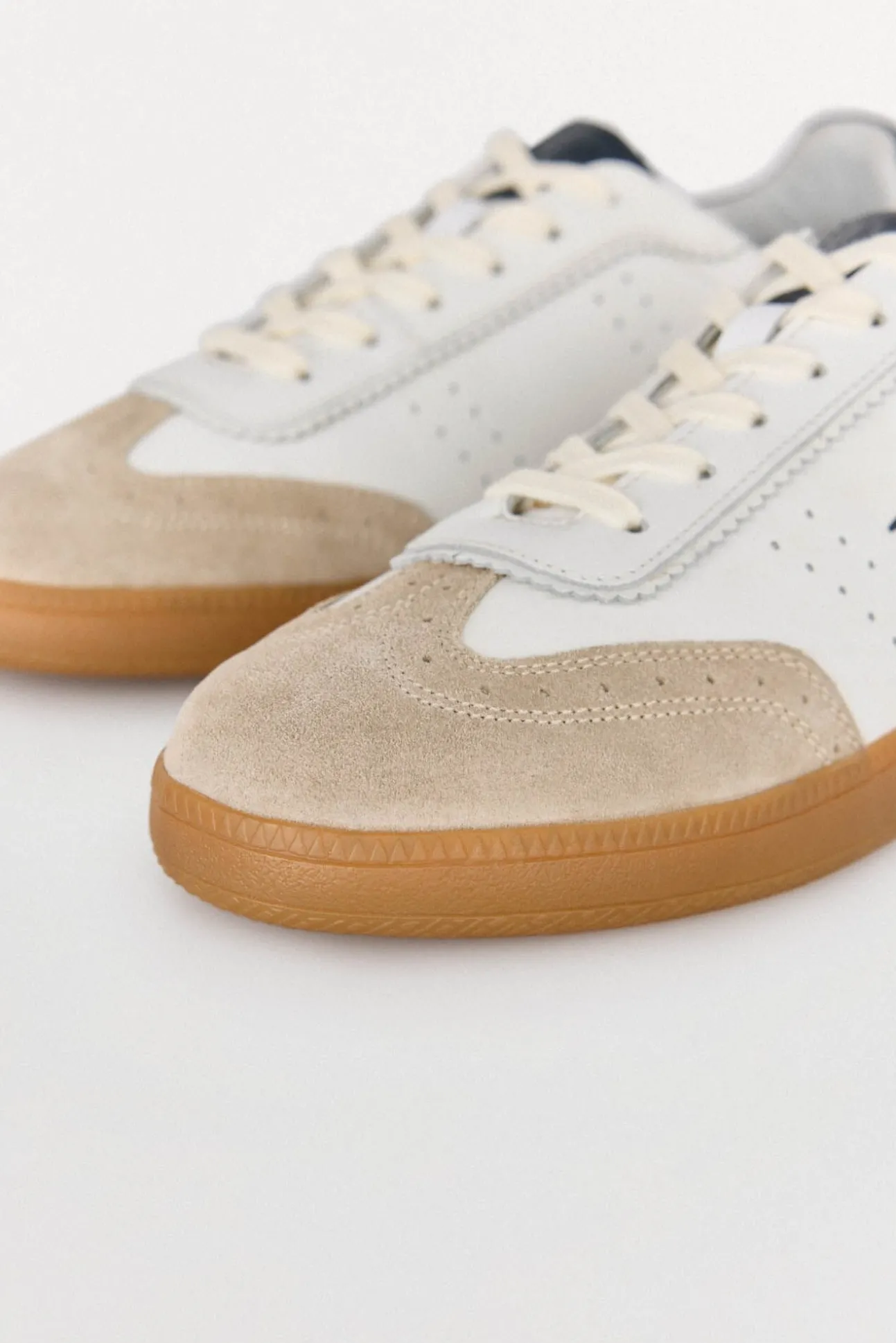 Zapatillas deportivas en piel