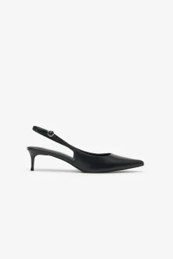 Zapato salón destalonado