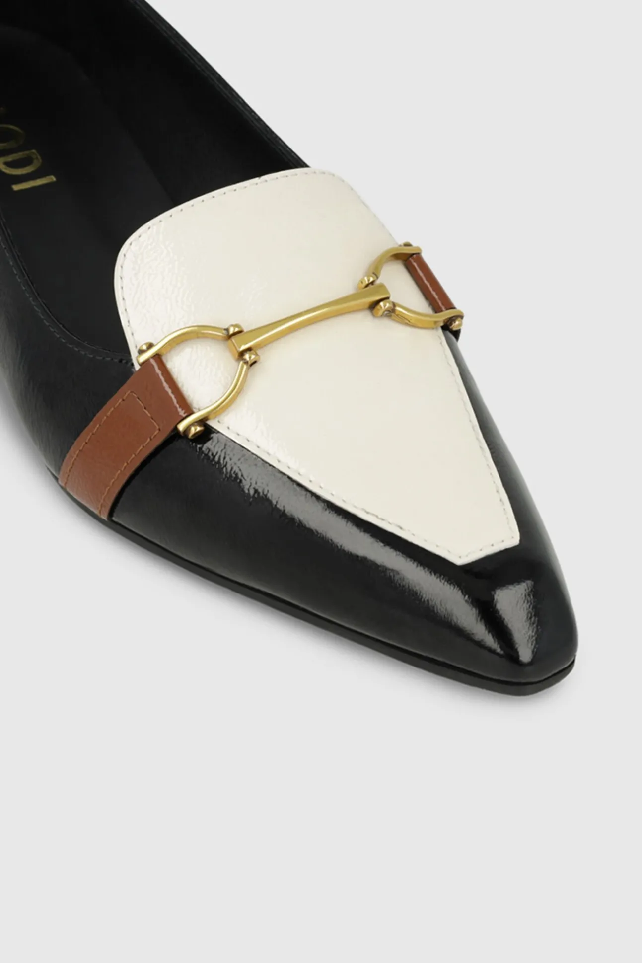 Zapatos de salón en charol